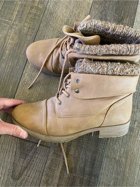Youth girls Fold-Over Lace-Up Ankle Boots in Tan